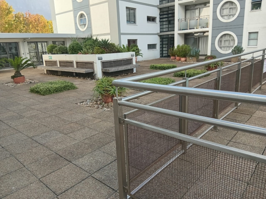 To Let 1 Bedroom Property for Rent in Claremont Western Cape